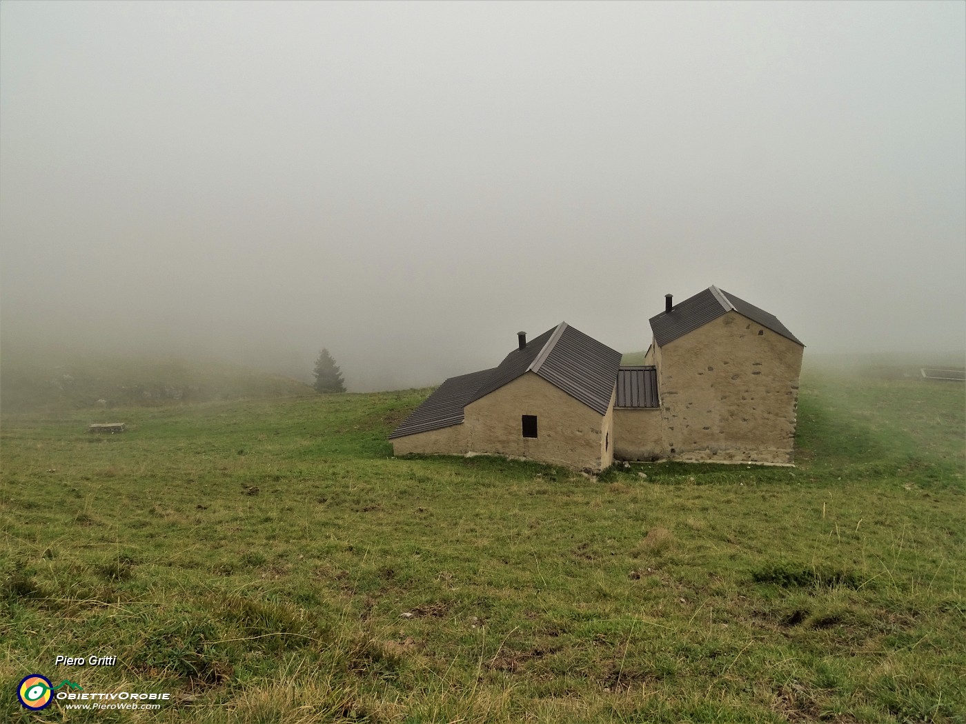 78 Alle baite di Casera Aralalta (1790 m).JPG